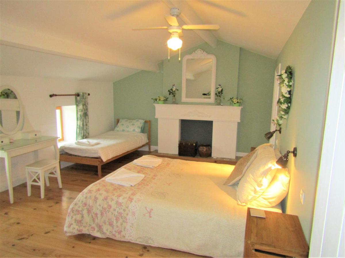 Tlc Gites And B&B Tusson Екстериор снимка